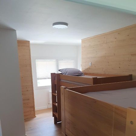 Chalet Jaune Charmant Som Sarcenas Luaran gambar