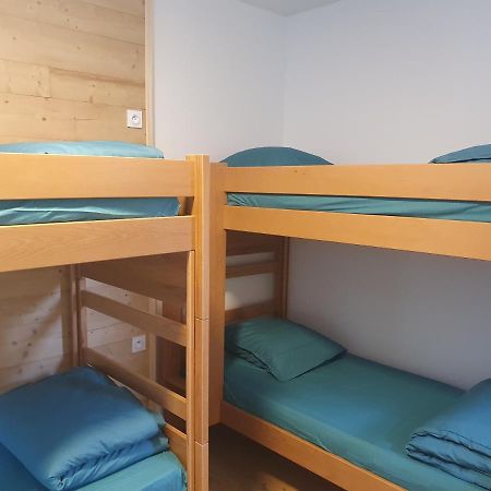Chalet Jaune Charmant Som Sarcenas Luaran gambar