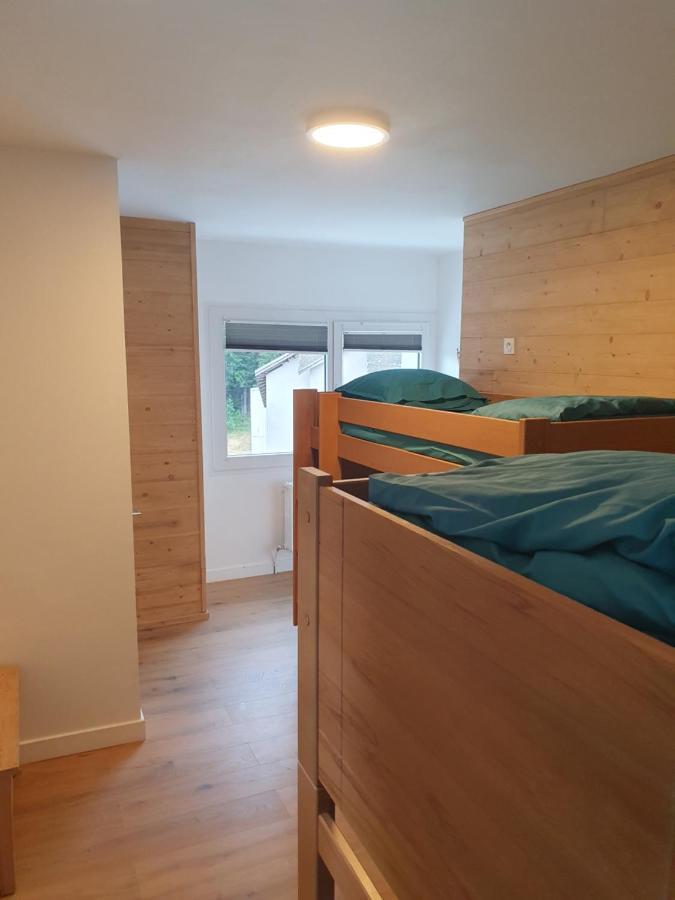 Chalet Jaune Charmant Som Sarcenas Luaran gambar